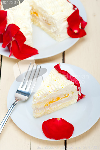 Image of whipped cream mango cake