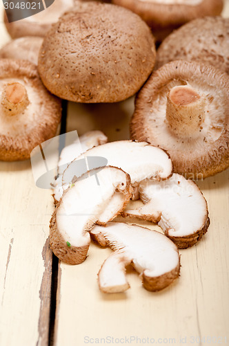 Image of shiitake mushrooms