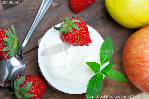 Image of fruits and yogurt 