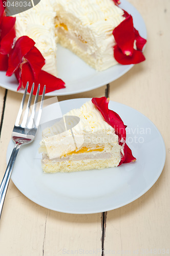 Image of whipped cream mango cake