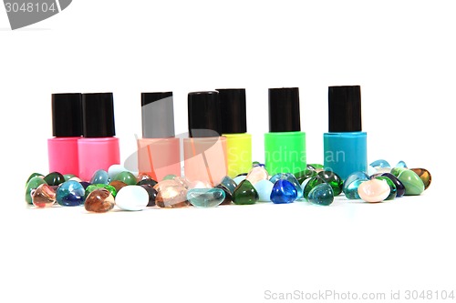 Image of color nail polish 