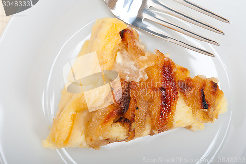 Image of fresh pears pie