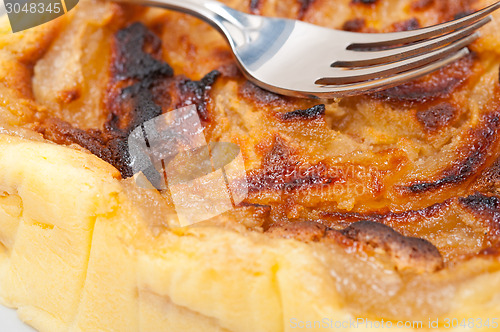 Image of fresh pears pie