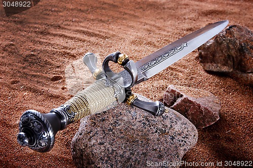 Image of smart dagger 