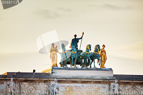 Image of Sculpture of the chariot on top of the Arc de Triomphe du Carrou