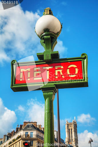 Image of Metro sign in Paris, France