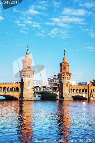 Image of Oberbaum bridge in Berlin