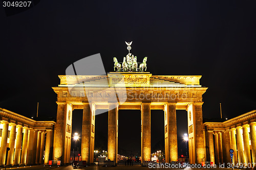 Image of Brandenburg gate in Berlin, Germany