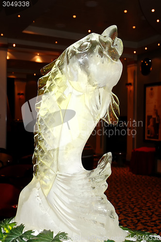 Image of Ice sculpture of fish on Queen Mary 2