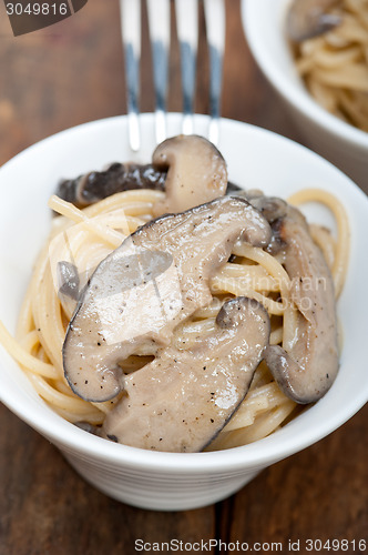 Image of Italian spaghetti pasta and mushrooms