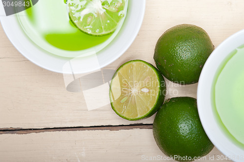 Image of green lime lemonade 