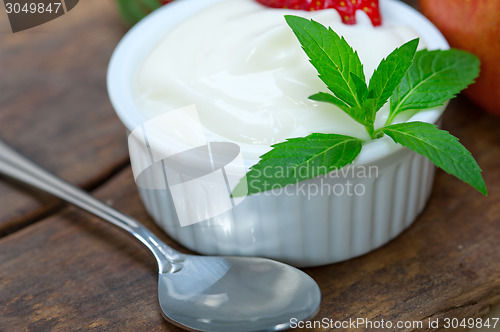 Image of fruits and yogurt 