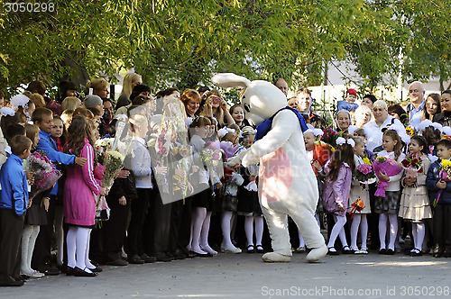 Image of Pupils of elementary school on a solemn ruler on September 1 in 