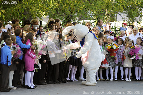 Image of Pupils of elementary school on a solemn ruler on September 1 in 