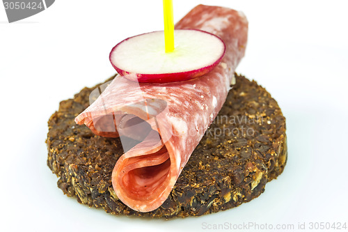 Image of Pumpernickel with salami