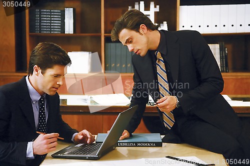 Image of Business meeting j