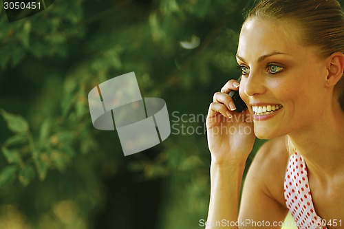 Image of woman with mobile phone g