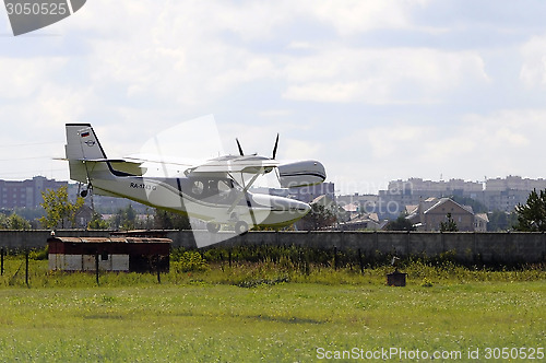 Image of The Orion SK-12 amphibian in flight.