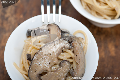 Image of Italian spaghetti pasta and mushrooms