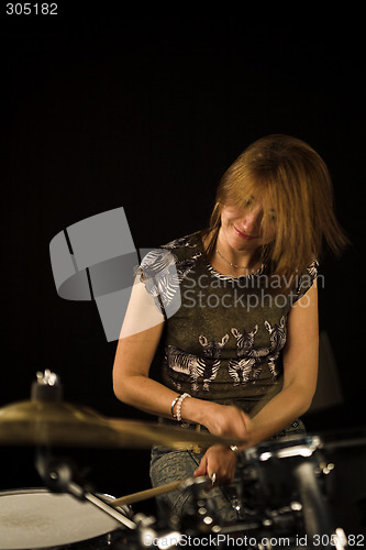 Image of woman drummer