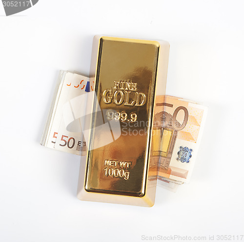Image of money and gold