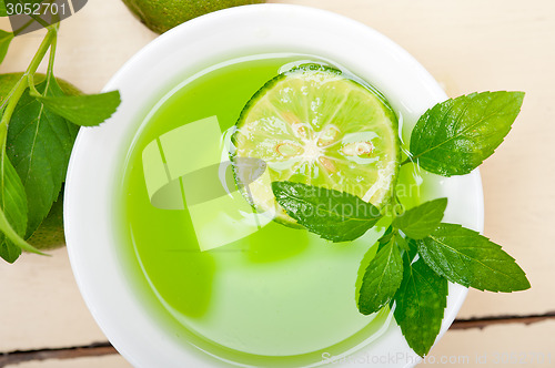 Image of mint infusion tea tisane with lime