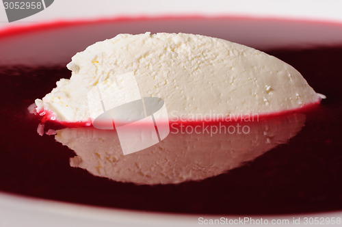 Image of Raspberry soup with mascarpone