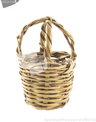 Image of empty wicker basket 