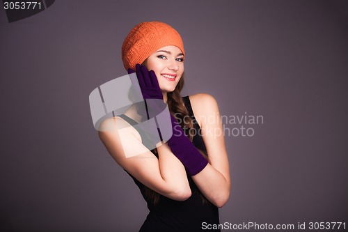 Image of Young girl in hat