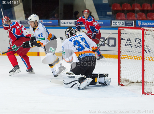 Image of Goalkeeper Shtepanek Y. (33) on a gate