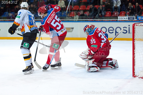 Image of Kiselevich Bogdan (55) defend the gate