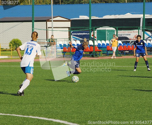 Image of Stukalova Victoria (2), defender, fall down