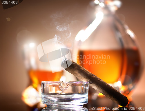 Image of Cigar on ashtray