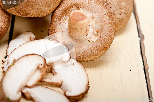 Image of shiitake mushrooms