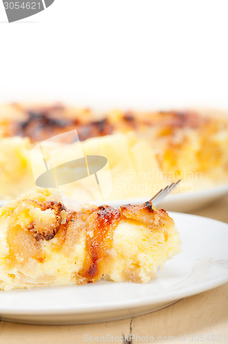 Image of fresh pears pie