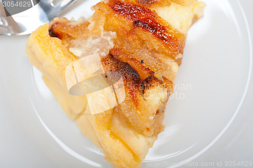 Image of fresh pears pie