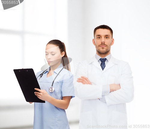 Image of group of doctors with clipboard and stethoscope