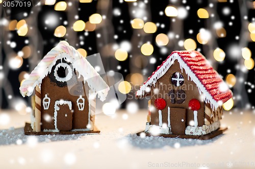 Image of closeup of beautiful gingerbread houses at home