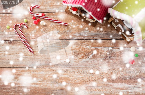 Image of closeup of beautiful gingerbread houses at home