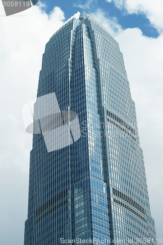 Image of Tall high rise building.