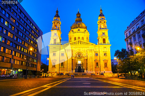 Image of St. Stephen basilica in Budapest, Hungary