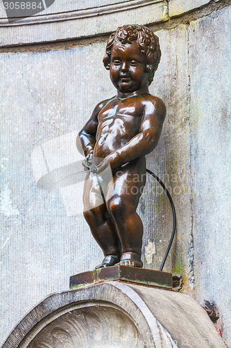 Image of Manneken Pis sculpture in Brussels