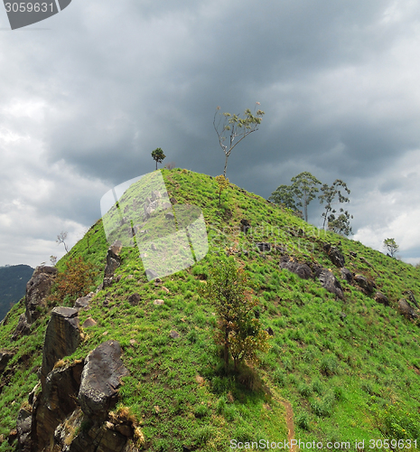 Image of mountain scenery in Sri Lanka