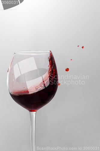 Image of Splashing Bordeaux