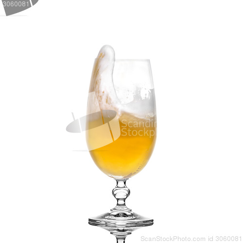 Image of Splashing beer