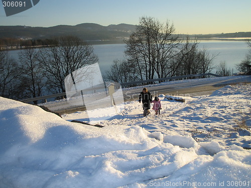 Image of Walking along Lake Maridalen (Maridalsvannet), Oslo