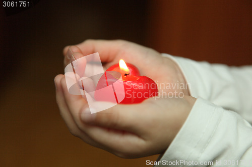 Image of red candle