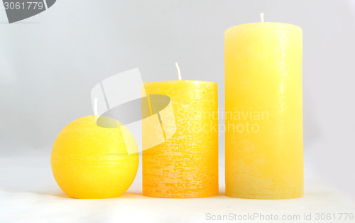 Image of  yellow candles 