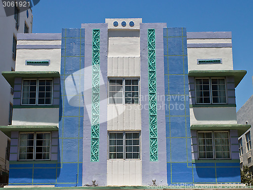 Image of South Beach art deco building in Miami, Florida