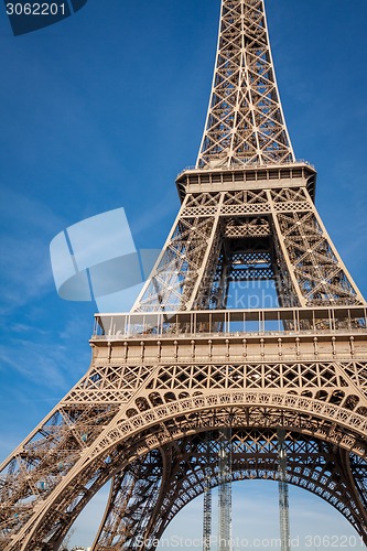 Image of Eiffel Tower in Paris